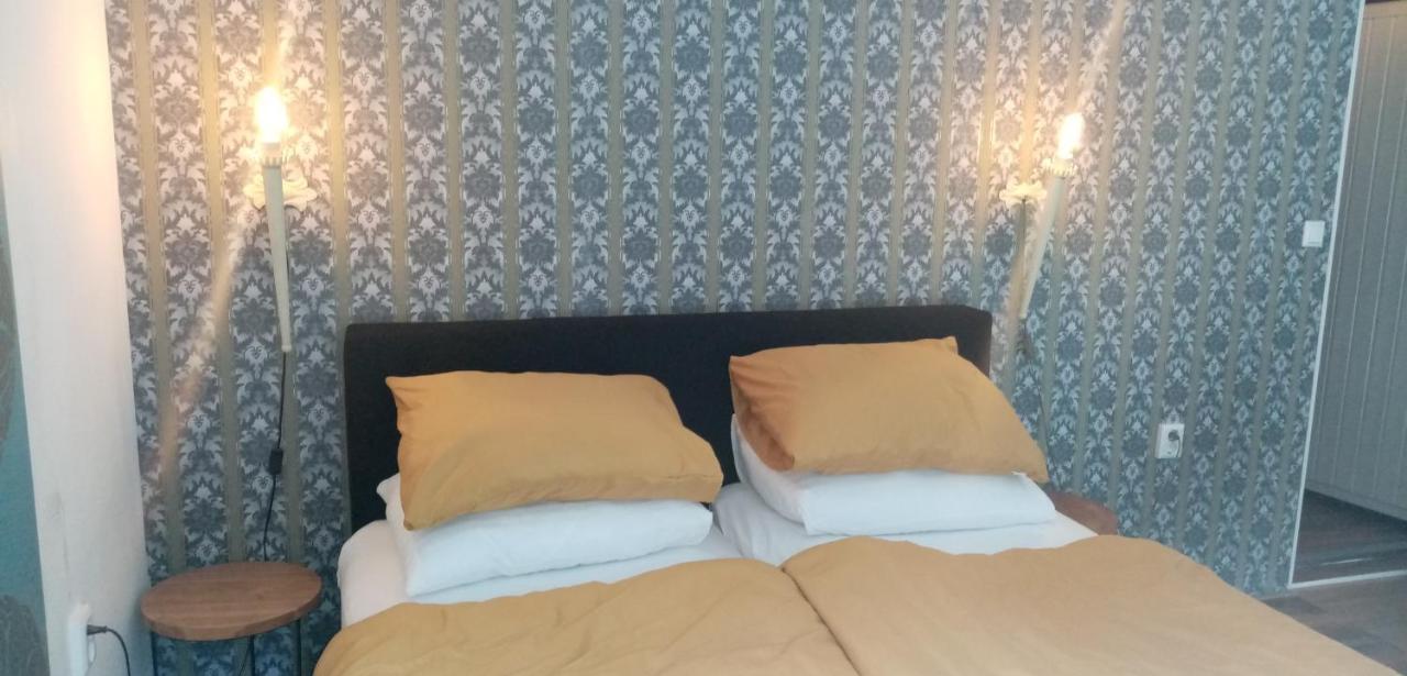 B&B Aan Het Water Earnewald Ngoại thất bức ảnh