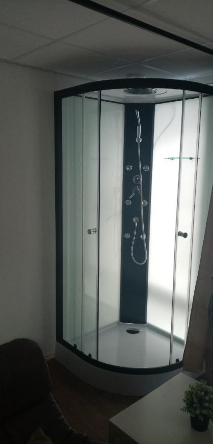 B&B Aan Het Water Earnewald Ngoại thất bức ảnh